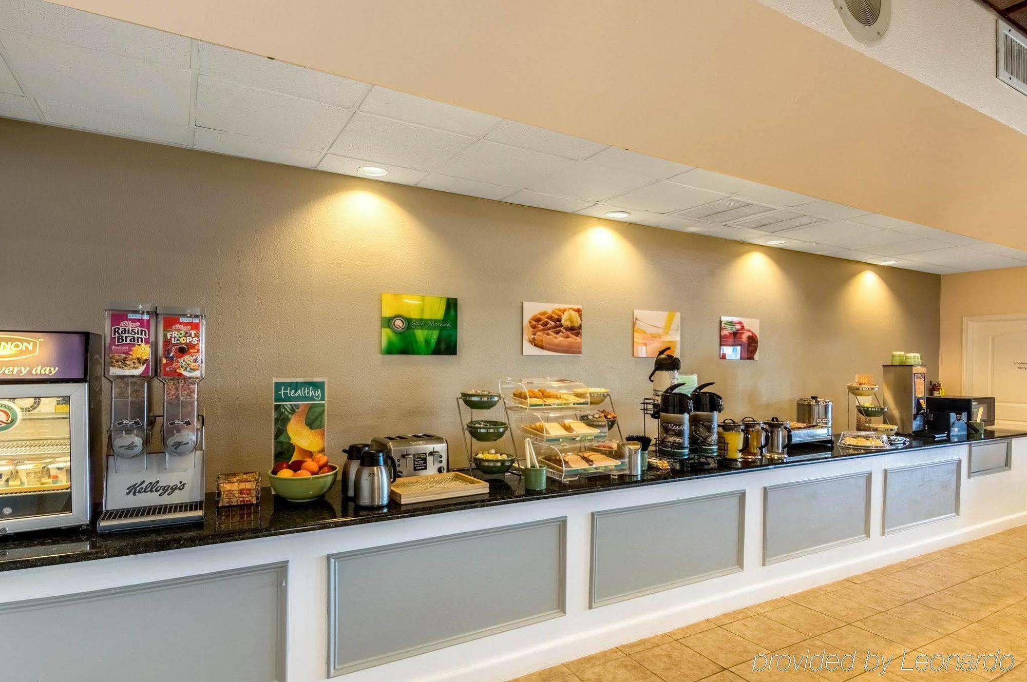 Texas Inn & Suites Дентон Экстерьер фото