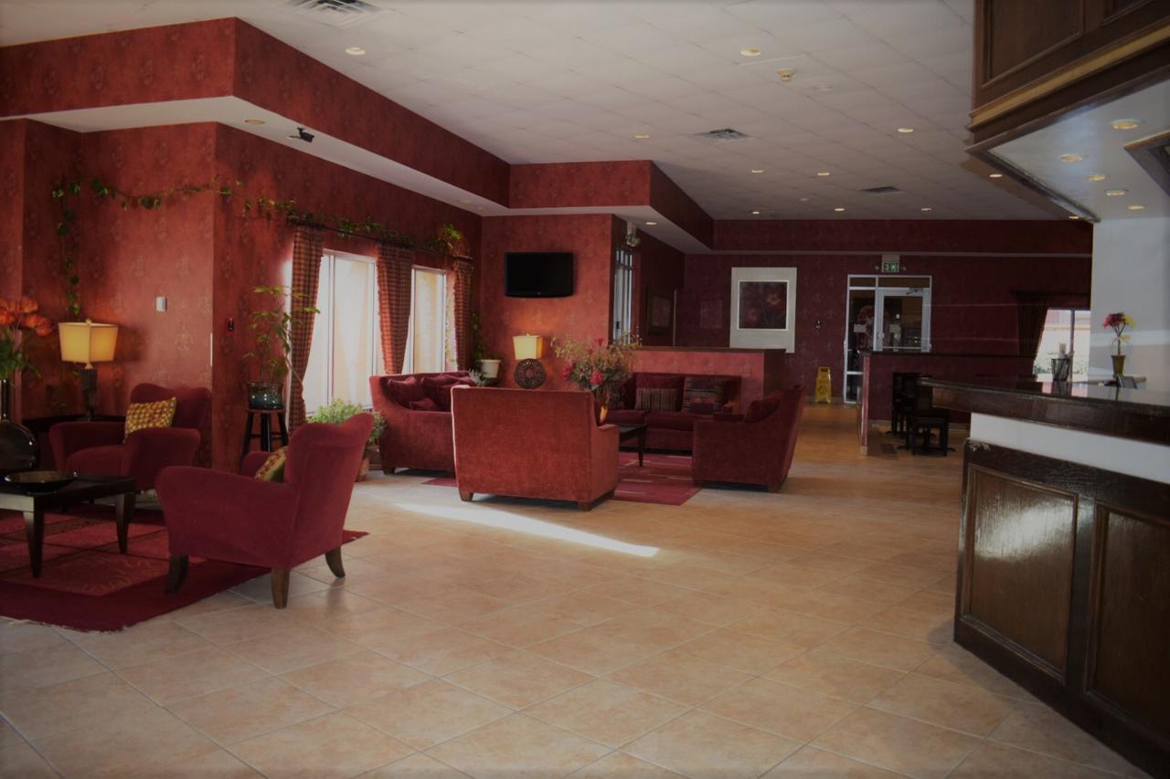 Texas Inn & Suites Дентон Экстерьер фото