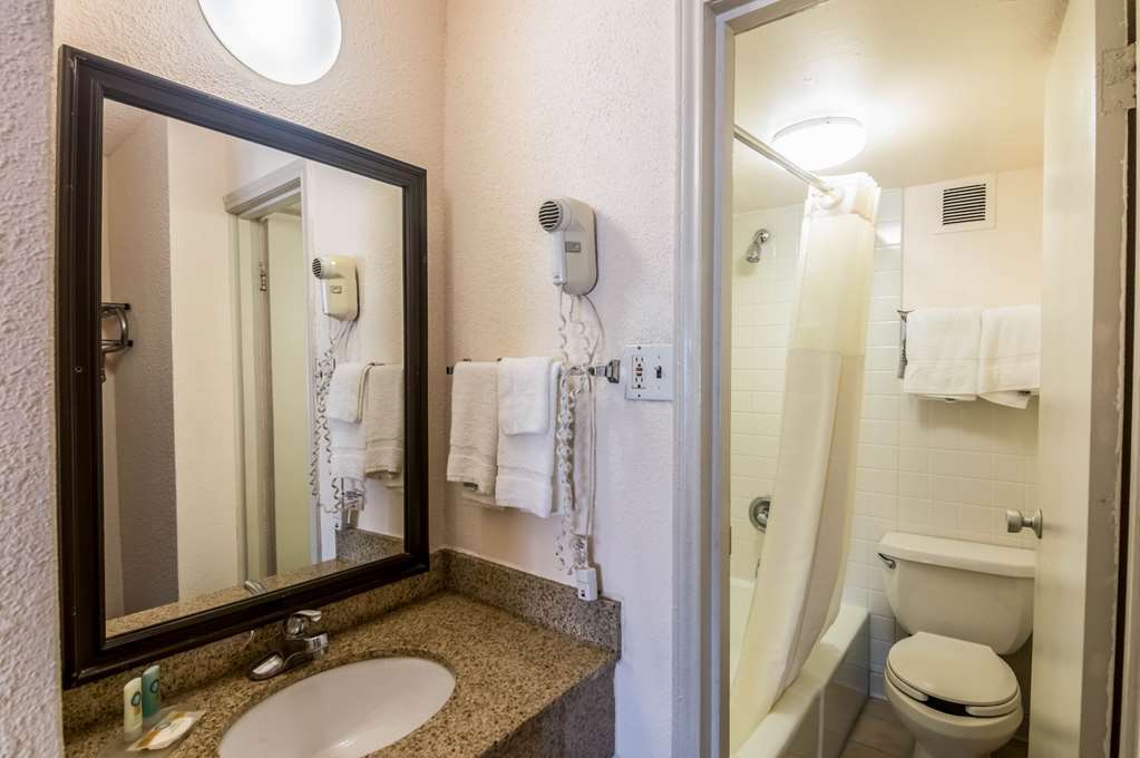 Texas Inn & Suites Дентон Номер фото